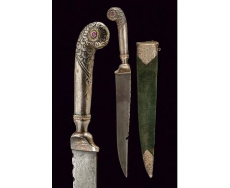 dating: early 20th Century provenance: Indopersia, Almost straight, single-edged blade, in damask, the back decorated with no