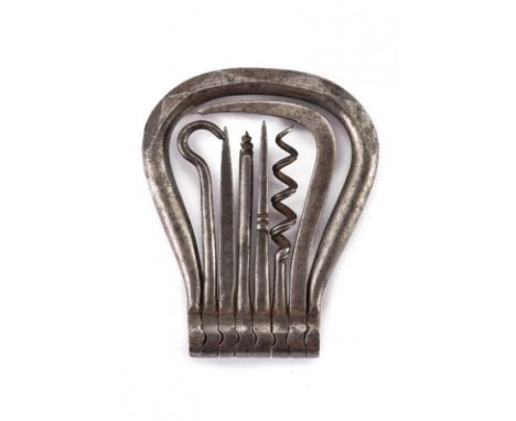 dating: 17th/18th Century provenance: Italy, In iron, lozenge-chiselled handle with six folding tools with screwdriver, tip, 