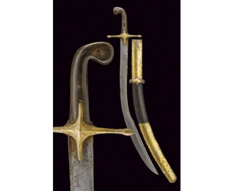 dating: First half of the 19th Century provenance: Turkey, Curved, single-and false-edged blade in damask, with 'T'-back. Bra