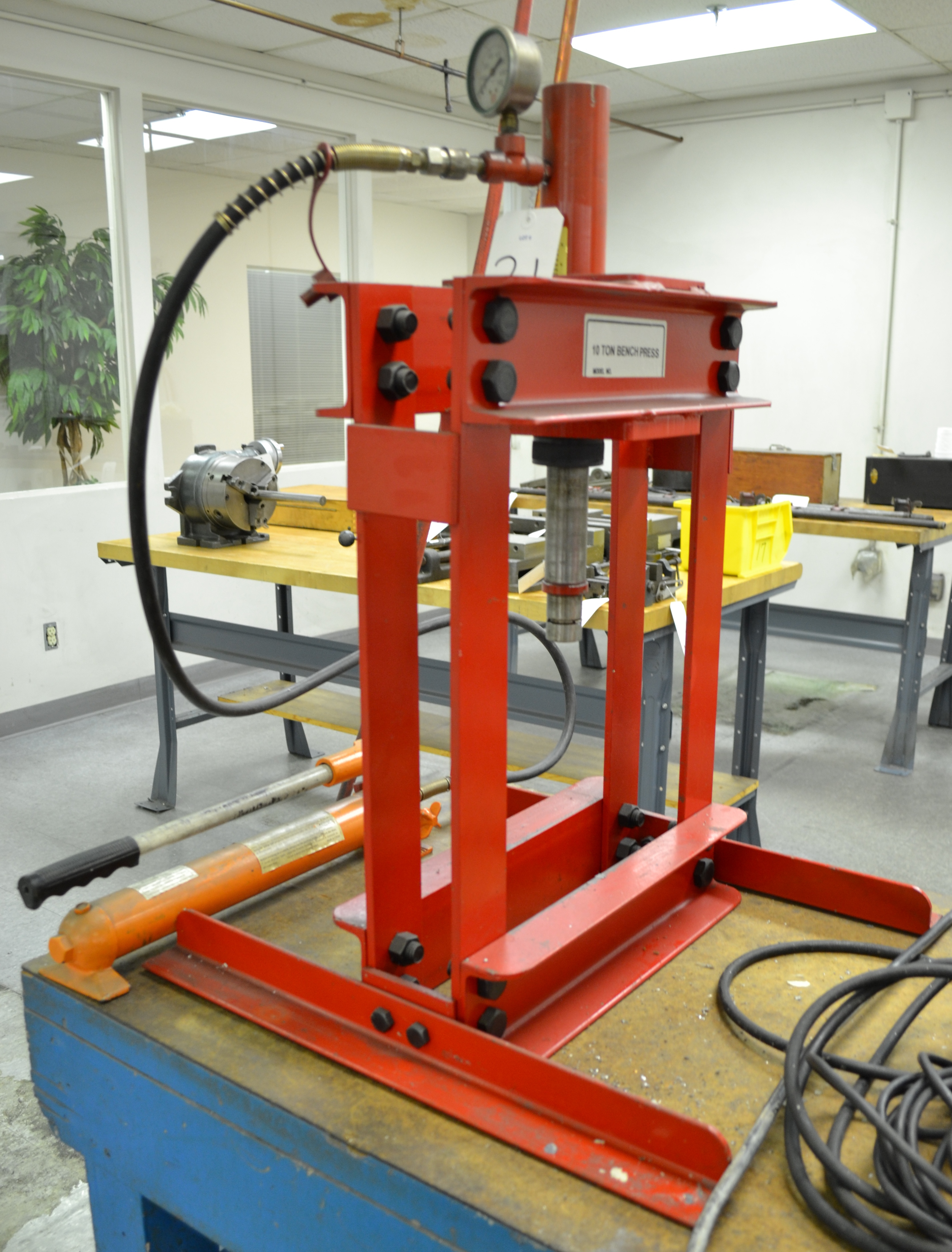 10Ton HFrame Press With Central Hydraulics Model 44900 Portable Puller