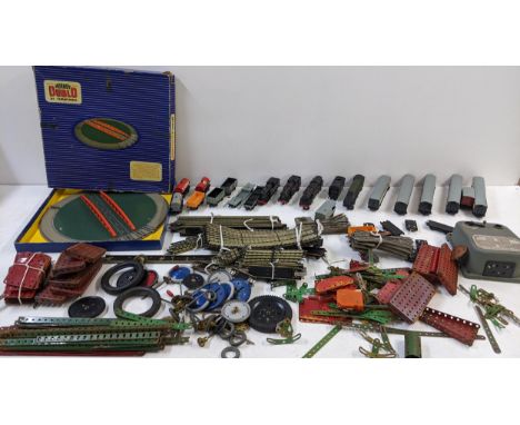 A collection of 00 gauge Hornby and Meccano to include a boxed D1 turntable, 60016 engine, loose trucks and other itemsLocati