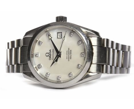 GENTLEMAN'S OMEGA SEAMASTER CO-AXIAL CHRONOMETER STAINLESS STEEL AUTOMATIC WRIST WATCHthe round mother of pearl dial with dia