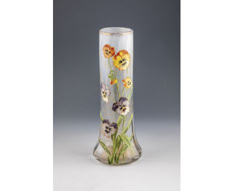 Vase mit Stiefmuetterchen Legras &amp; Cie., Verreries de Saint-Denis, um 1900 Farbloses, laengsoptisches Glas mit verlaufend