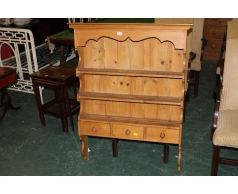 Pine hanging shelf rack with 3 drawers