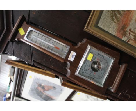 Mid-20th century barometer