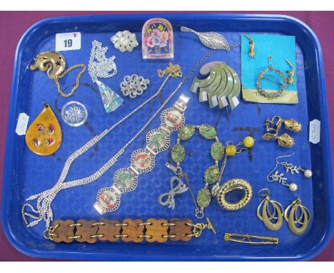 Vintage and Later Costume Jewellery, including gilt filigree drop earrings, further earrings, panel bracelets, diamanté, enam