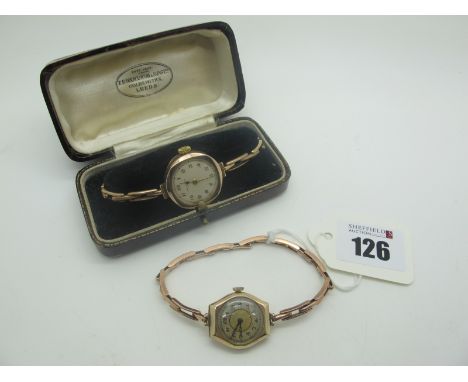 A Vintage 9ct Gold Cased Ladies Wristwatch, with Barraclough Leeds signed dial, inscribed to the case back "Presented to Alic