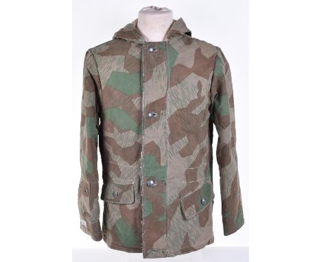 German Army Camouflaged Reversible Winter Anorak, splinter pattern camouflaged anorak which can be reversed to white. Complet
