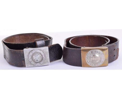 German WW2 DLV Belt & Buckle Set, being an aluminium belt buckle having the short winged eagle to the centre of wreath. Mount