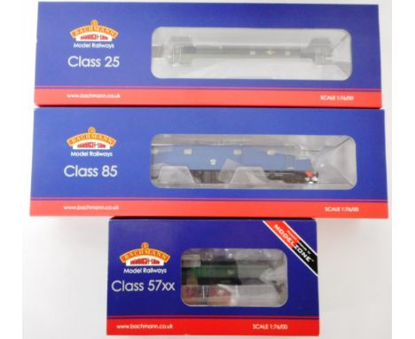 Bachmann 00 gauge. 31-676 Type AL5 Electric loco. E3058, blue, B.R.; 32-406 Class 25/3 diesel loco. D7502, green/green, B.R.;