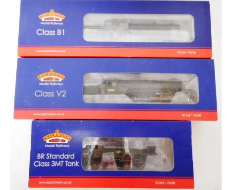 Bachmann 00 gauge. 31-565 4-6-0 loco and tender. 61-003 'Gazelle', black, B.R.; 31565 2-6-2 loco and tender. 60862, green, B.