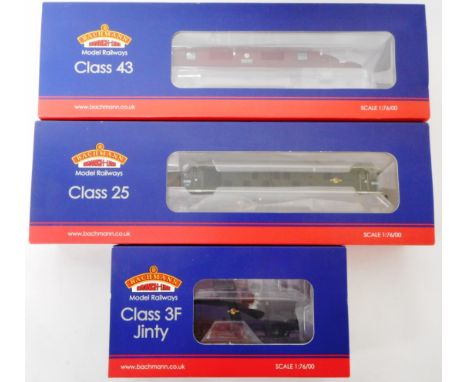 Bachmann 00 gauge. 32-065 Class 43 diesel loco. D865 'Zealous', maroon, B.R.; 32-328 Class 25/1 diesel loco. D5182, green, B.