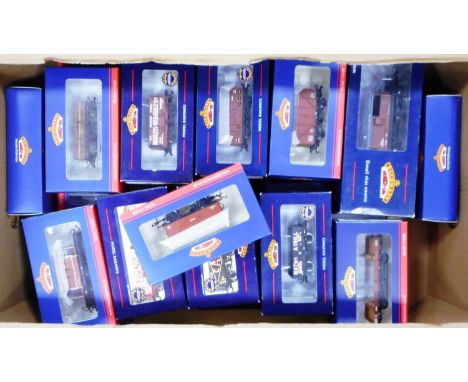 Bachmann 00 gauge. 23 x various rolling stock. All boxed, new. (23).&nbsp;