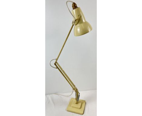 A vintage Herbert Terry, Redditch, cream 3 section angle poise lamp with square stepped base. Fully extended approx. 92cm tal