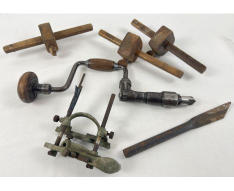 A collection of assorted vintage wood working tools to include a Rapier plough plane and a hand brace drill. 