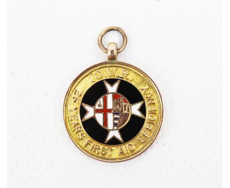 G.W.R. Interest, a 9ct gold and enamel '25 Years First Aid Efficiency' medallion. With presentation details verso dated '1940