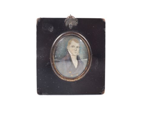 A Georgian miniature on ivory. An oval portrait of a gentleman wearing a frock coat, 6.3 x 5 cm Ivory declaration VTZRNQBH