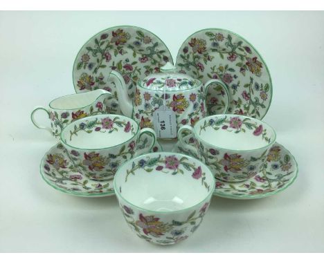 Minton Haddon Hall two-person teaset - 9 piecesCondition report: Good condition. Some light staining inside the teapot.