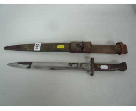 WWI ERA S.M.L.E RIFLE BAYONET AND SCABBARD, correct marks to hilt