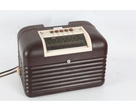 Art Deco Bush radio, with bakelite case, 32cm wide