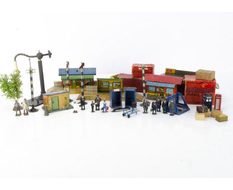 Hornby 0 Gauge Platform and other Accessories,  M' series station, halt, signal box, 2 signals and 2 telegraph poles, a hinge