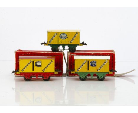 Hornby 0 Gauge 'Fyffes' Banana Vans, all with yellow bodies and T3 bases, one with red base and roof, G-VG, moderate playwear