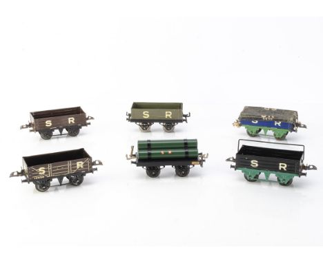 Hornby 0 Gauge Southern Railway Freight Stock, five different open wagons, comprising grey/white lithographed on OAG/T2 base,