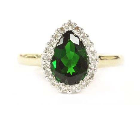 A 9ct gold pearl shaped chrome diopside and diamond cluster ring, finger size L2.16g