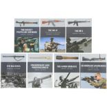Konvolut von 7 Heften aus der "Weapon Series"