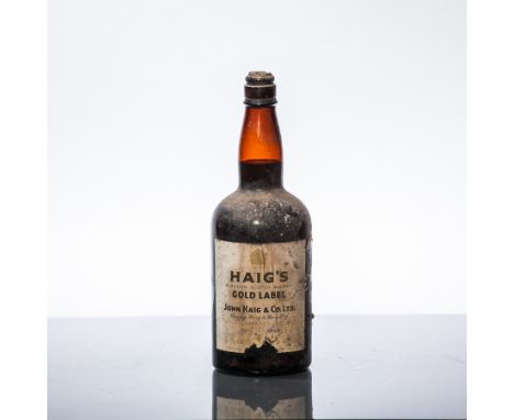 HAIG'S GOLD LABEL
Blended Scotch Whisky, "By Appointment to Her Majesty Queen Elizabeth." No capacity given, 70° proof. CONDI