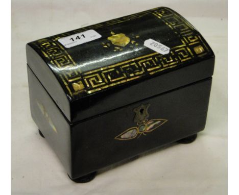 A lacquer tea caddy with gilded Greek key decoration on 4 feet.
