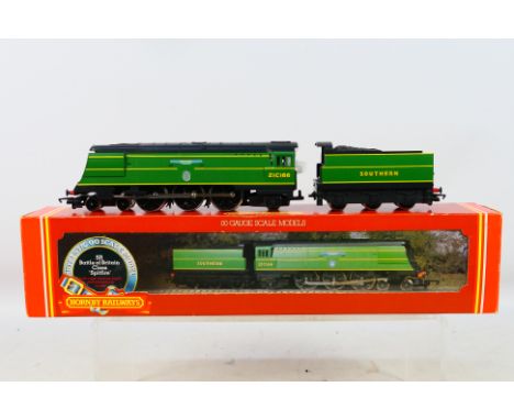 Hornby - A boxed OO gauge R374 Battle of Britain Class 4-6-2 21C166 'Spitfire'. Item appears to be in excellent condition wit
