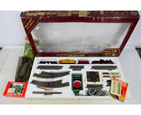 Fleischmann - Fleischmann boxed model train start set A + B 6395 together with boxed Fleischmann electro set 6095 and other i