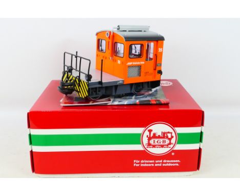 Lehmann - A boxed G gauge L.G.B. #20410 Tractor Loco of the RhB. Item appears to be in excellent condition. Housed in an exce