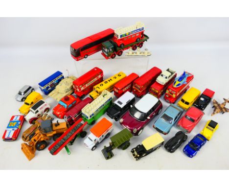 Corgi - Matchbox - Lledo - Others - An assortment of approximately 37 unboxed diecast vehicles in varying scales to include b