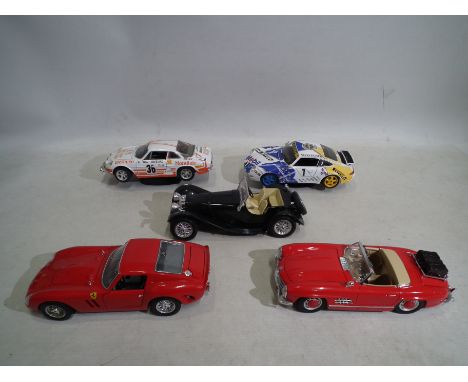 Burago - Collection of five Burago 1/18 scale models, including Mercedes, Porsche, Jaguar and Ferrari. Two on stands. Items a