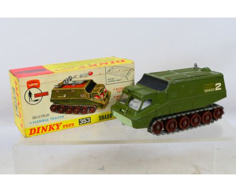 Dinky - A boxed #353 U.F.O Shado 2 Mobile 'UFO'. Item shows some minor paint wear and is missing its missile accessory but ap