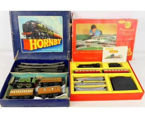 Tri-ang - Hornby - A pair of vintage train sets. Includes a OO gauge RS .1 Passenger train set containing 4-6-2 BR Princess E