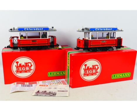 Lehmann - A pair of boxed L.G.B. #3600 G gauge 'Chlorodont' Tramcar Trailers. Items appear to be in excellent condition. Hous