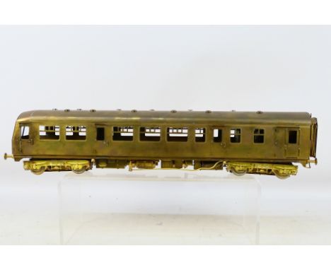 Bachmann Brassworks - An unboxed brass O gauge Class 101 DMU Power Car.  Item is unpainted and untested but appear to be in v