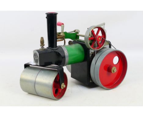 Mamod - Steam roller.  No box. Appears in reasonably good, used condition but would benefit from a clean. Not checked for com