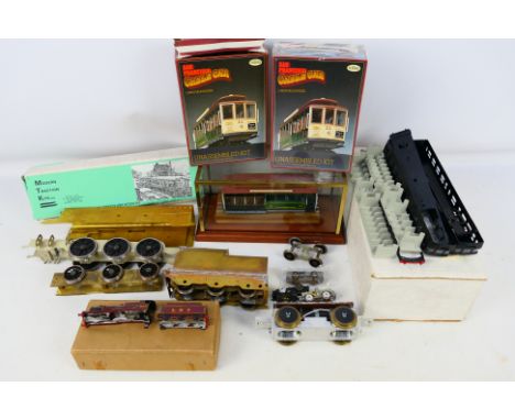 Testors - Modern Traction Kits - Others - A mixed group of boxed and unboxed tram and train kits in various scales and made f
