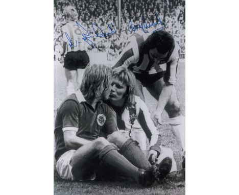 Football Autographed TONY CURRIE / ALAN BIRCHENALL photo, a superb image depicting the moment when Sheffield United's TONY CU