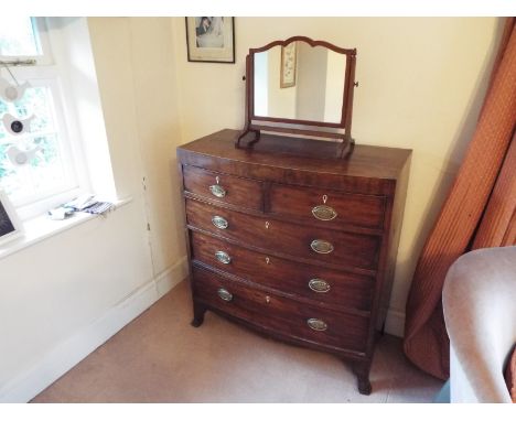 A chest of two over three drawers with vanity mirror, approximately 105 cm x 106 cm x 53 cm.

NOTE: ITEM IS LOCATED IN THE CW
