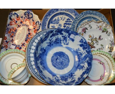 A pair of Victorian Staffordshire shaped circular dessert plates; a Staffordshire blue and white transfer printed bowl, decor