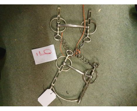 Two driving bits, for tandem driving