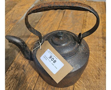 Clarke &amp; Co. cast iron kettle