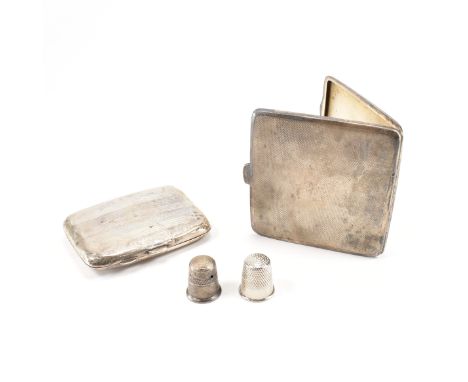 An assorted collection of Victorian &amp; later hallmarked silver together with a white metal thimble. The lot to include; a 