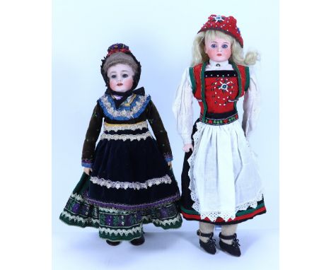 A Simon & Halbig bisque shoulder head doll, German, circa 1915, with weighted blue glass eyes, painted lashes and brows, open