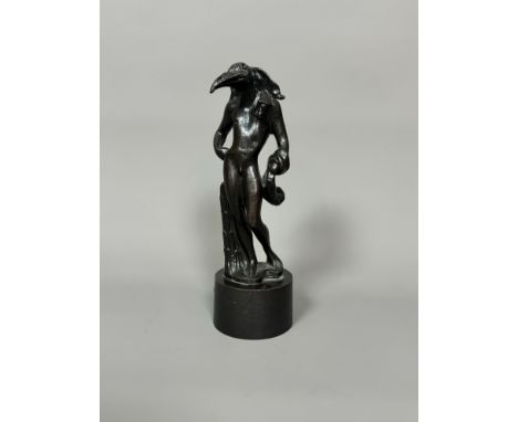 Salvador DALI (1904-1989) d’après. « Homme oiseau » Épreuve en bronze à patine noire. Signée « Dali » sur la base. Numérotée 